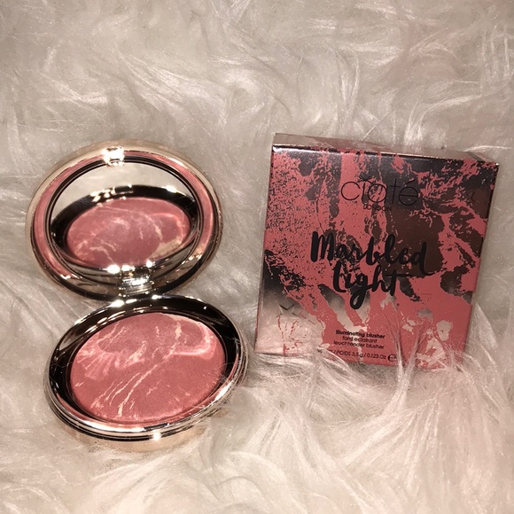 ciate marbled light blush